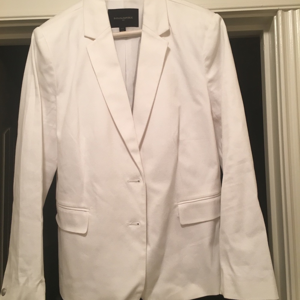 Brand new white jacket